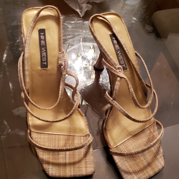 Shoes - Picture 3 of 5